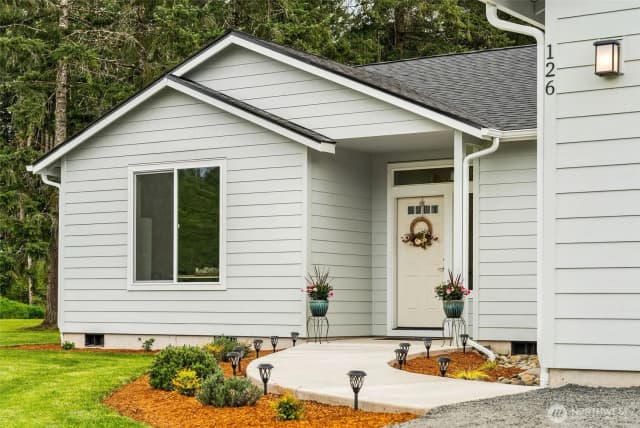 Property photo for 126 Otter Fox Lane, Winlock photo 3