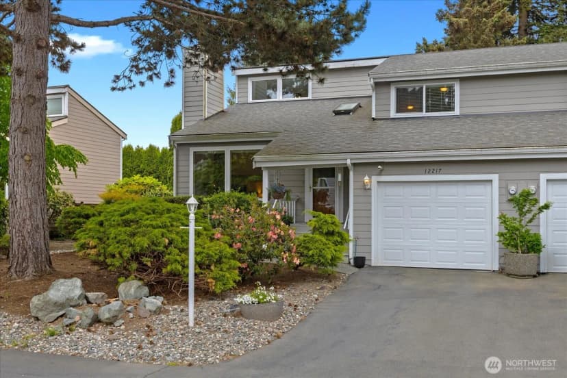 Property photo for 12217 5th Place W #5a, Everett photo 2