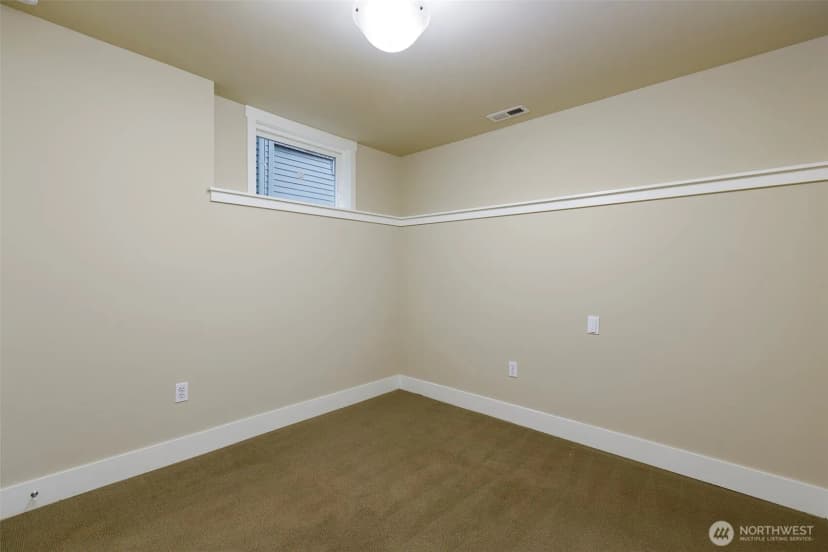 Property photo for 5726 Kirkwood Place N, Seattle photo 28