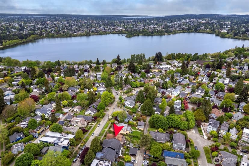 Property photo for 5726 Kirkwood Place N, Seattle photo 34