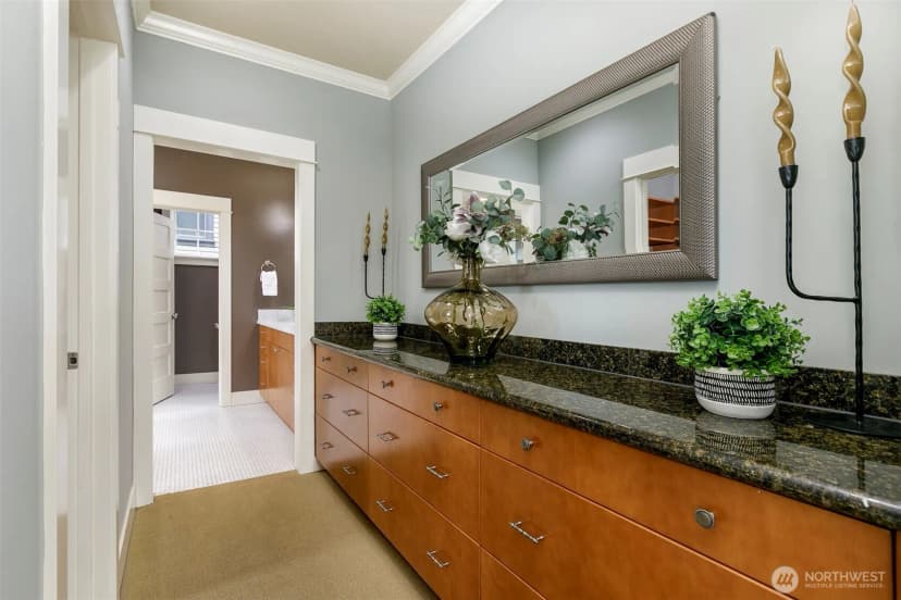 Property photo for 5726 Kirkwood Place N, Seattle photo 17