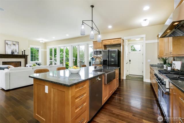 Property photo for 5726 Kirkwood Place N, Seattle photo 3
