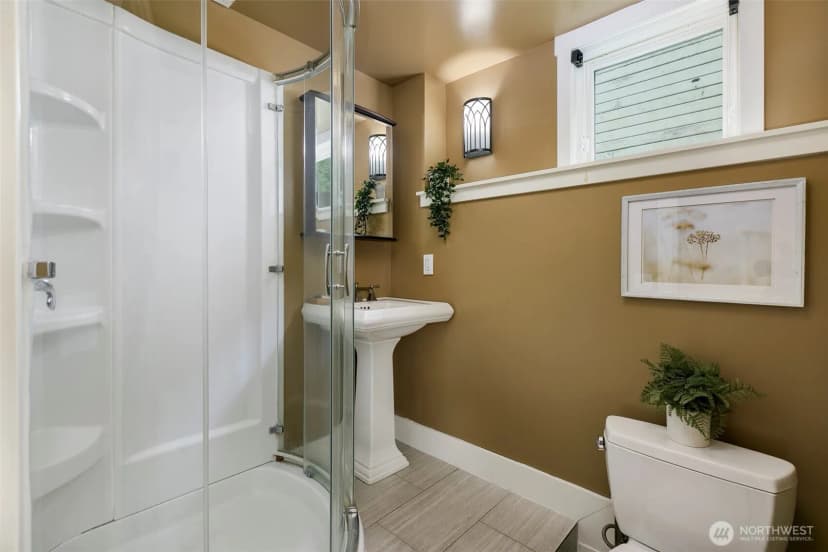 Property photo for 5726 Kirkwood Place N, Seattle photo 31