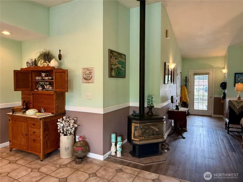 Property photo for 30214 H Street, Ocean Park photo 5