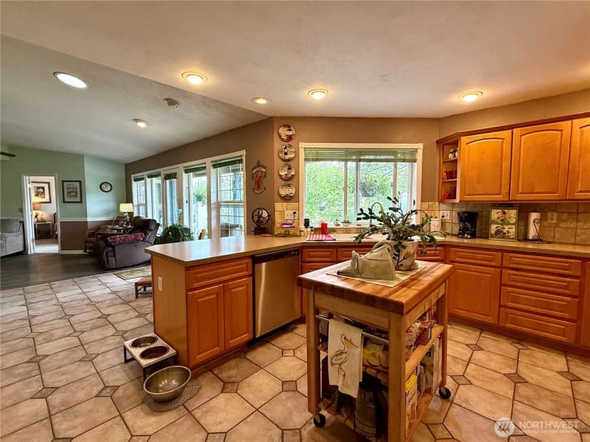 Property photo for 30214 H Street, Ocean Park photo 13