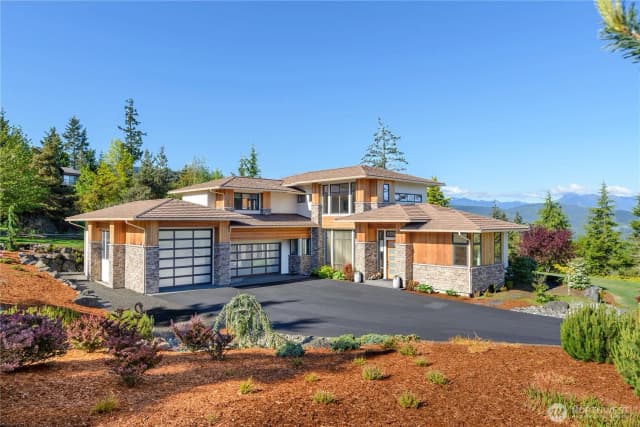 Property photo for 1393 Doe Run Road, Sequim