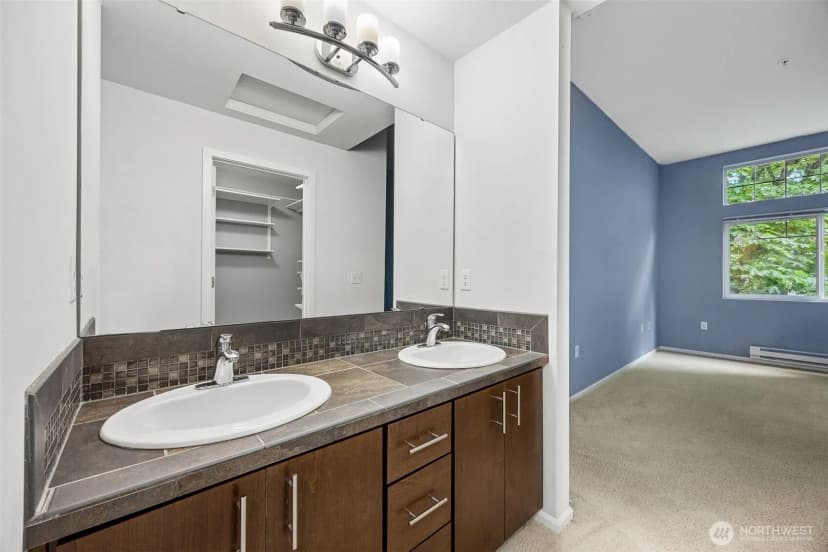 Property photo for 21048 40th Place S #j2, Sea Tac photo 10