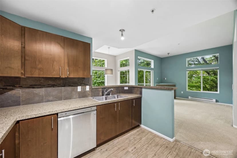 Property photo for 21048 40th Place S #j2, Sea Tac photo 5
