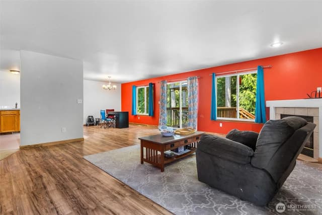 Property photo for 18211 58th Street Ct E, Lake Tapps photo 5
