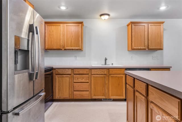Property photo for 18211 58th Street Ct E, Lake Tapps photo 2
