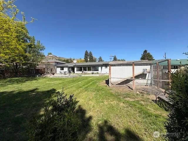 Property photo for 23 W Hale Avenue, Omak photo 27