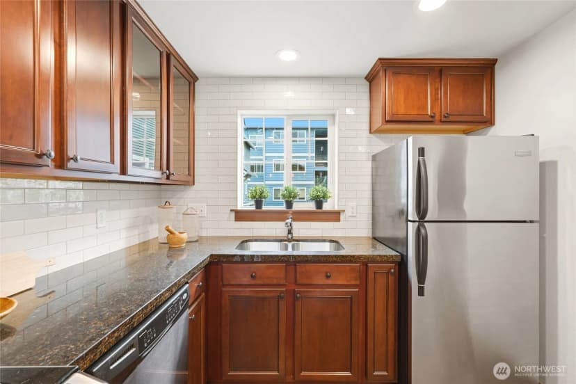 Property photo for 725 N 95th Street #b, Seattle photo 7