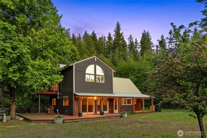 Property photo for 1061 Lauderdale Lane, Cle Elum
