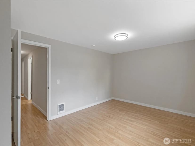 Property photo for 7631 201st Street Sw, Edmonds photo 23