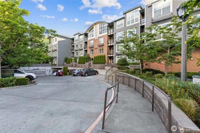 Property photo for 16275 Ne 85th Street #414, Redmond photo 3