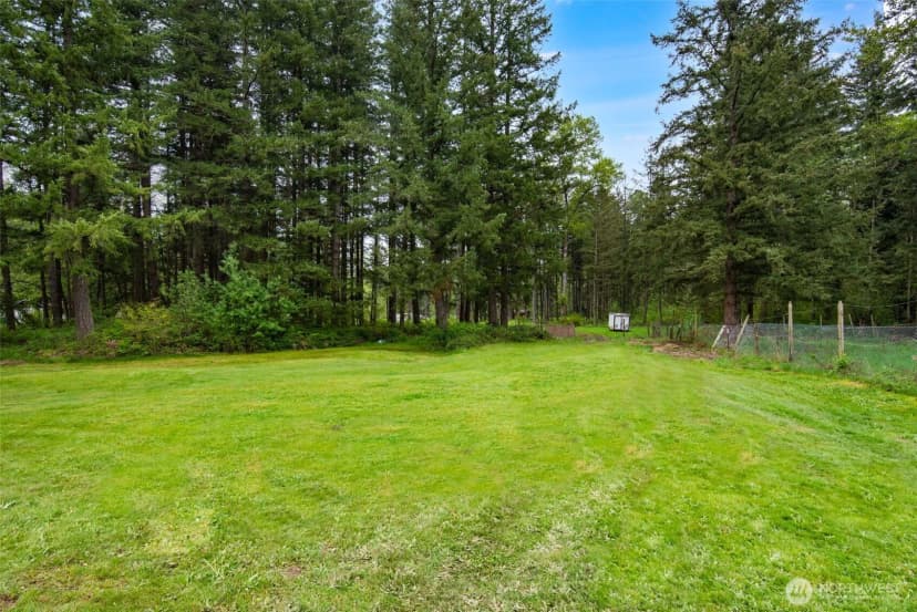 Property photo for 25919 Orting Kapowsin Highway E, Graham photo 30