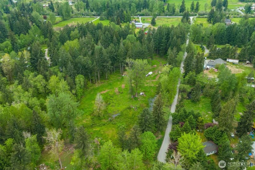 Property photo for 25919 Orting Kapowsin Highway E, Graham photo 3