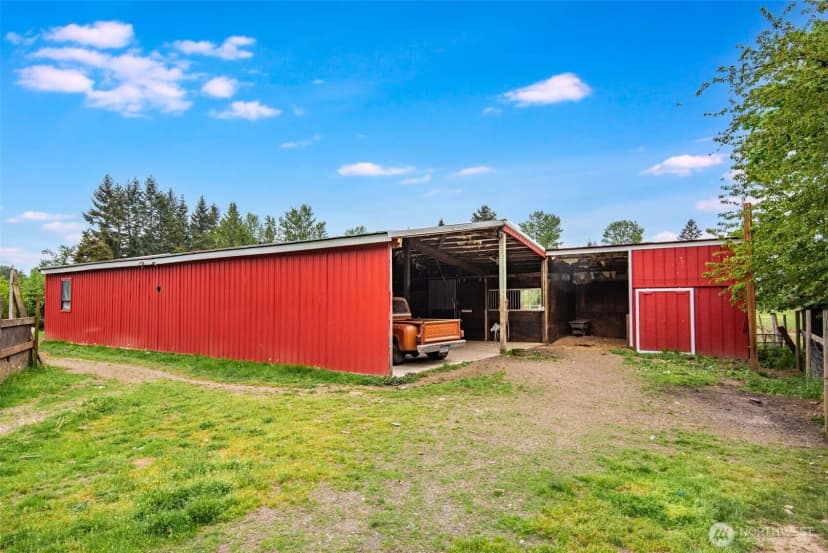 Property photo for 25919 Orting Kapowsin Highway E, Graham photo 32