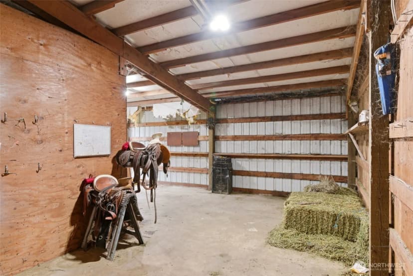 Property photo for 25919 Orting Kapowsin Highway E, Graham photo 34