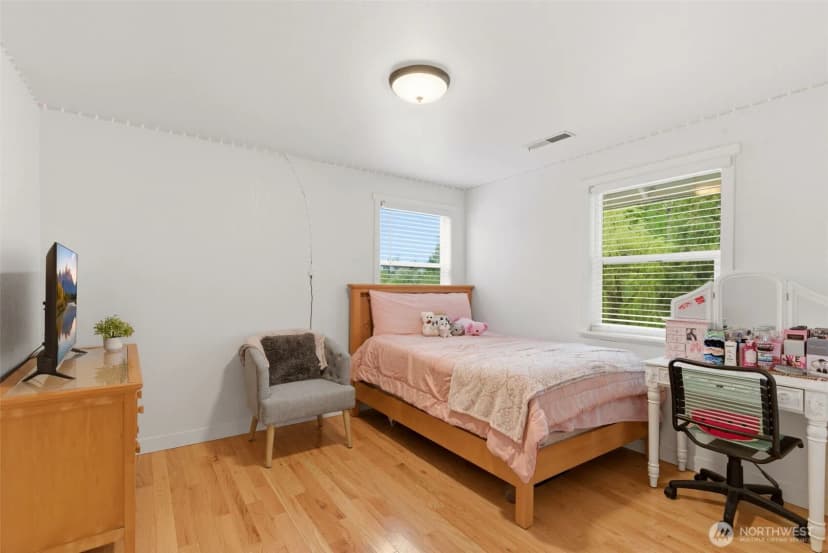 Property photo for 25919 Orting Kapowsin Highway E, Graham photo 26