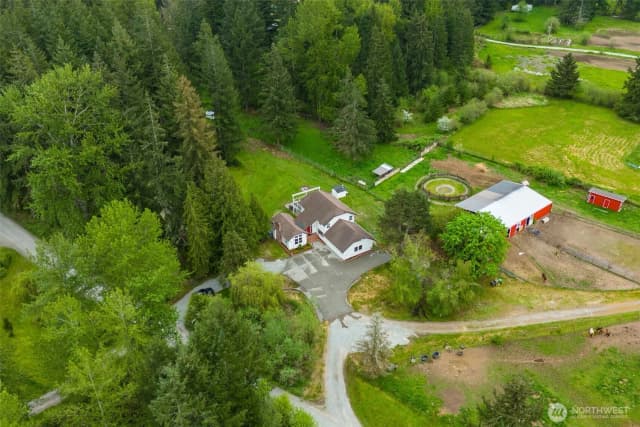 Property photo for 25919 Orting Kapowsin Highway E, Graham