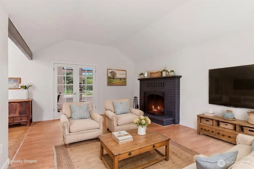 Property photo for 25919 Orting Kapowsin Highway E, Graham photo 14