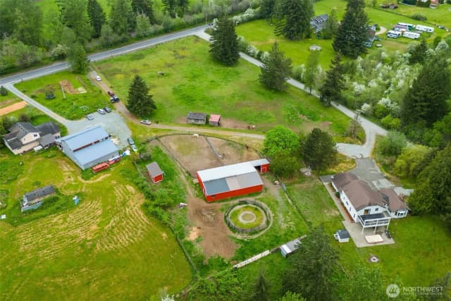 Property photo for 25919 Orting Kapowsin Highway E, Graham photo 2