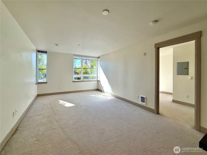 Property photo for 4547 8th Avenue Ne #204, Seattle photo 5