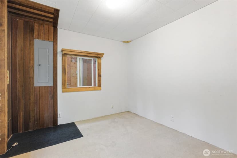 Property photo for 33822 State Route 706 E, Ashford photo 15