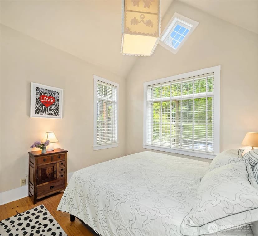 Property photo for 2511 E Roy Street, Seattle photo 18