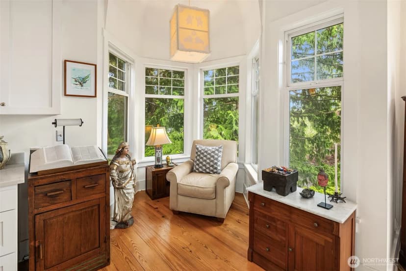 Property photo for 2511 E Roy Street, Seattle photo 16