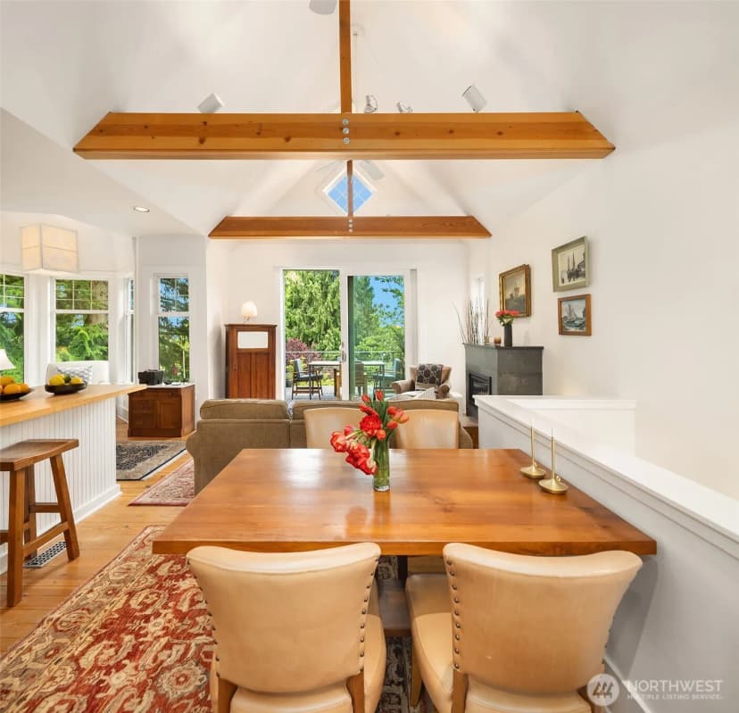 Property photo for 2511 E Roy Street, Seattle photo 11