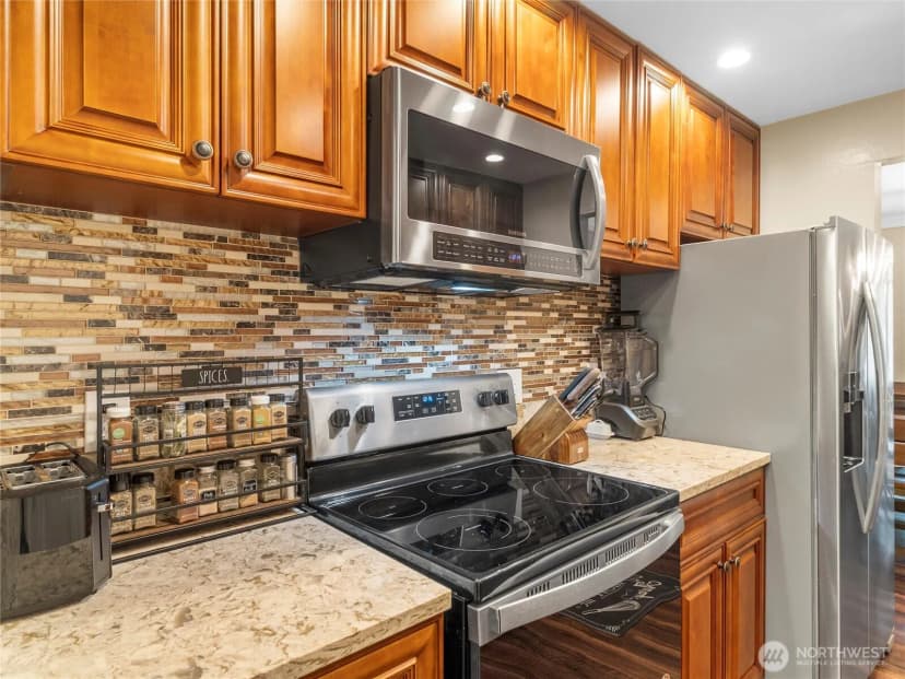 Property photo for 1420 153rd Ave Ne #4004, Bellevue photo 12