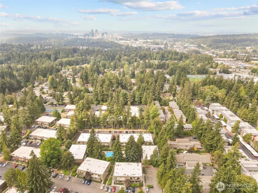 Property photo for 1420 153rd Ave Ne #4004, Bellevue photo 30