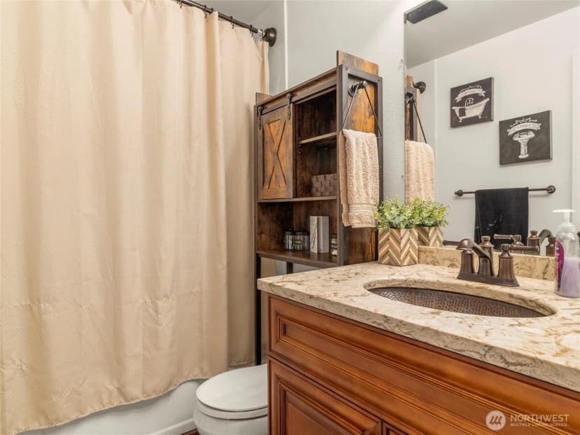 Property photo for 1420 153rd Ave Ne #4004, Bellevue photo 22