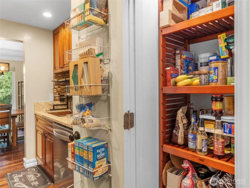 Property photo for 1420 153rd Ave Ne #4004, Bellevue photo 14