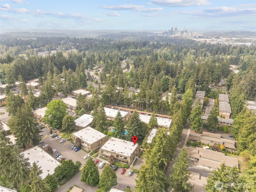 Property photo for 1420 153rd Ave Ne #4004, Bellevue photo 31