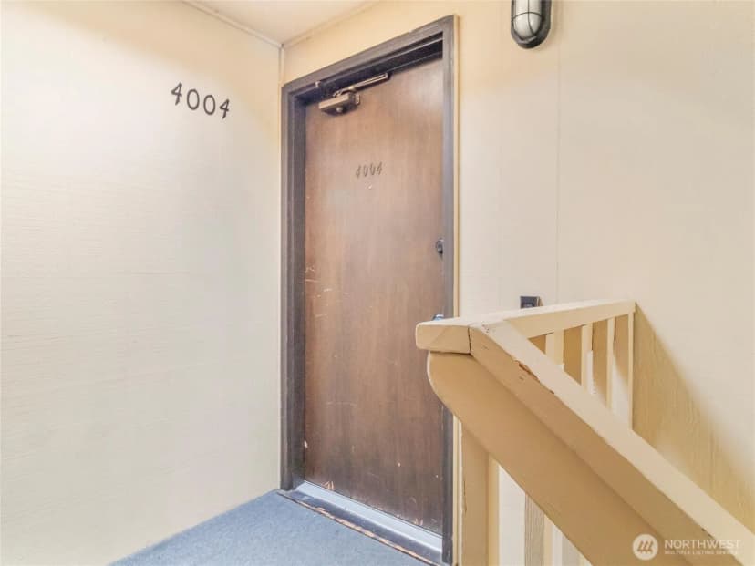Property photo for 1420 153rd Ave Ne #4004, Bellevue photo 5
