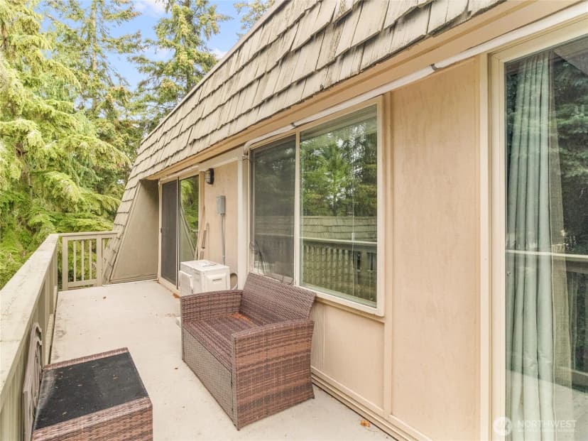 Property photo for 1420 153rd Ave Ne #4004, Bellevue photo 25