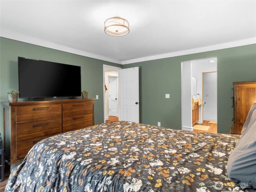 Property photo for 1420 153rd Ave Ne #4004, Bellevue photo 17