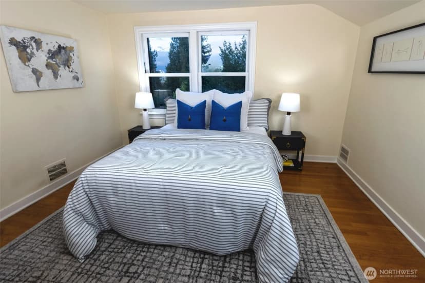 Property photo for 1403 2nd Avenue N, Seattle photo 22
