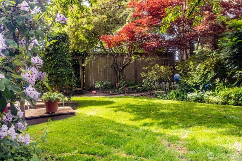 Property photo for 1403 2nd Avenue N, Seattle photo 25