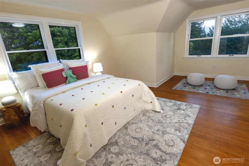 Property photo for 1403 2nd Avenue N, Seattle photo 20