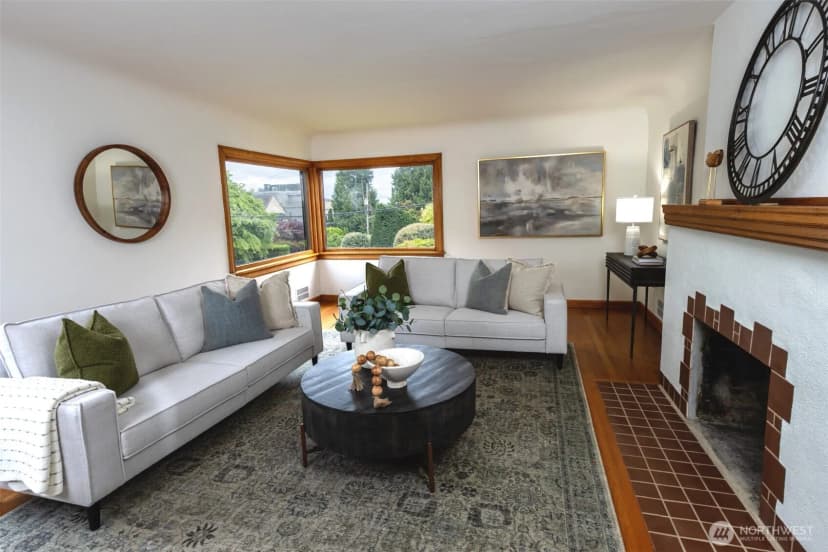 Property photo for 1403 2nd Avenue N, Seattle photo 6