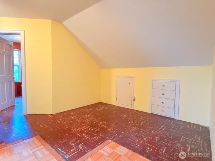 Property photo for 612 S 160th Street, Burien photo 21