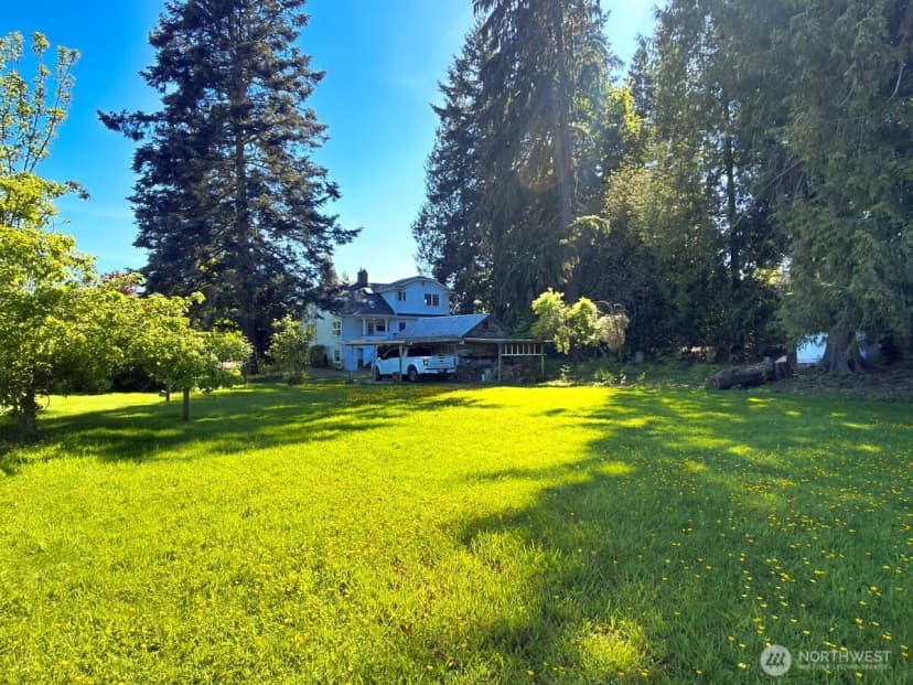 Property photo for 612 S 160th Street, Burien photo 34