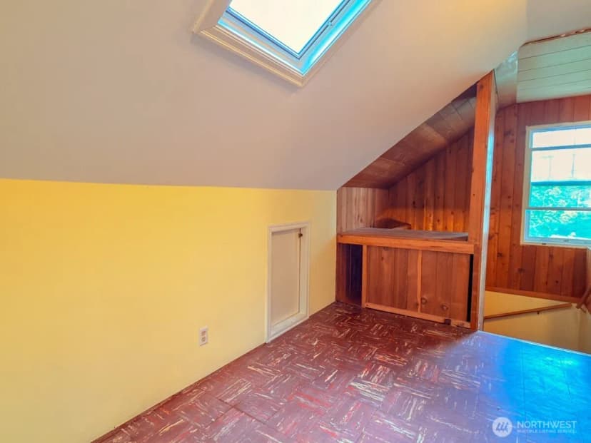 Property photo for 612 S 160th Street, Burien photo 24