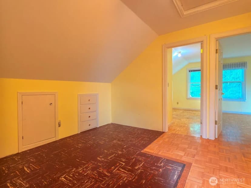 Property photo for 612 S 160th Street, Burien photo 22