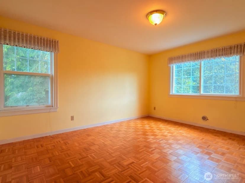 Property photo for 612 S 160th Street, Burien photo 26