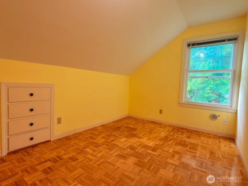 Property photo for 612 S 160th Street, Burien photo 25